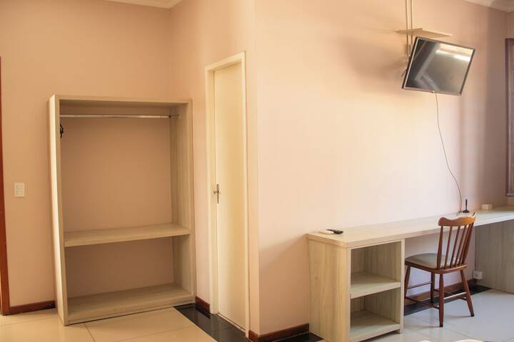Room 83 of 206