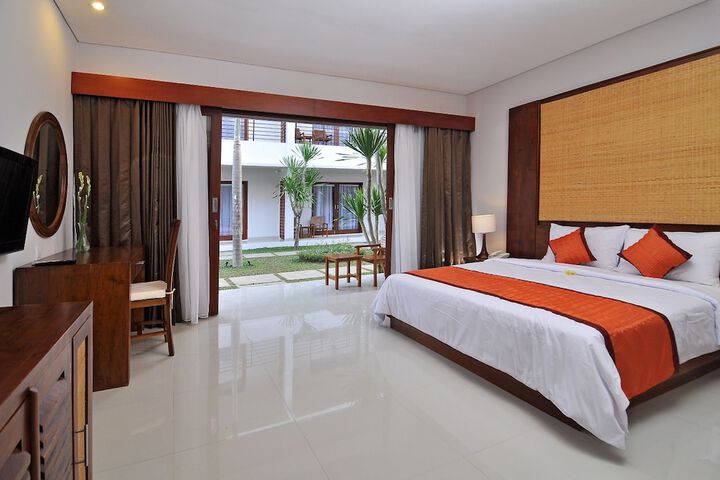 Room 5 of 73