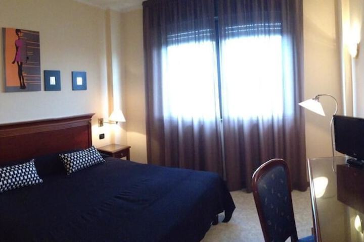 Room 5 of 76
