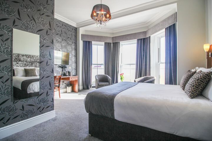 Room 4 of 31