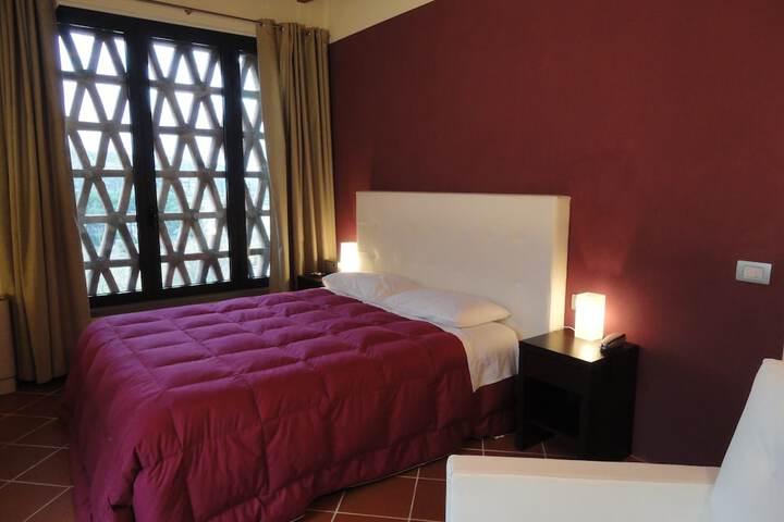 Room 9 of 63