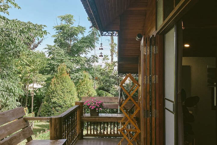 Room 9 of 51