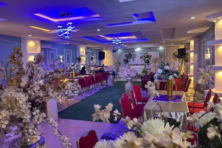 Ballroom/Hall 14 of 19