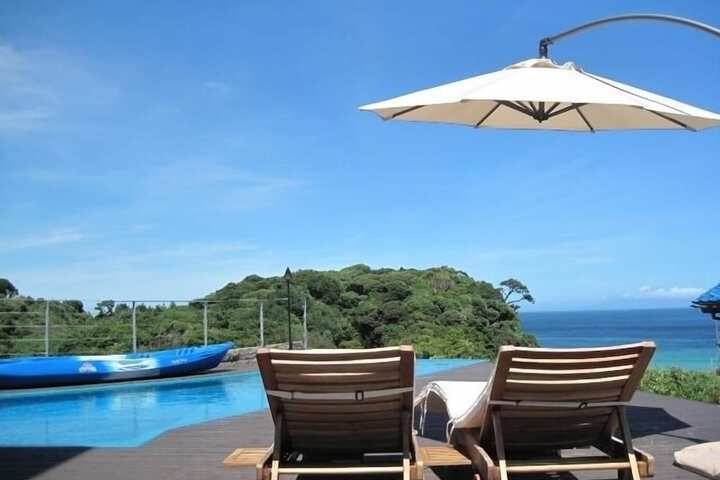 Hotel with Pool