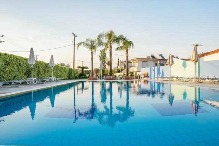Pool 27 of 45