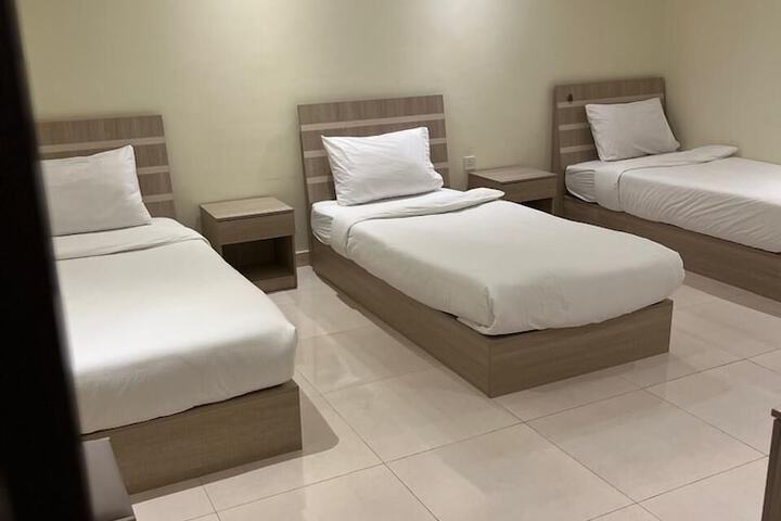 Room 7 of 12