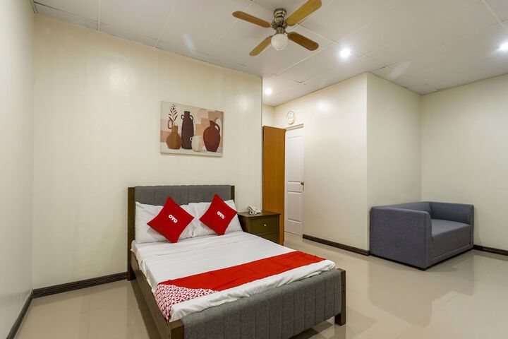 Room 21 of 38