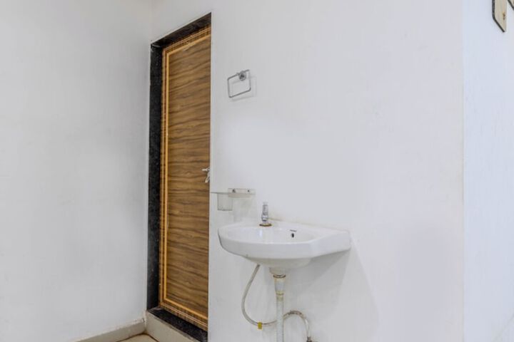 Room 14 of 36