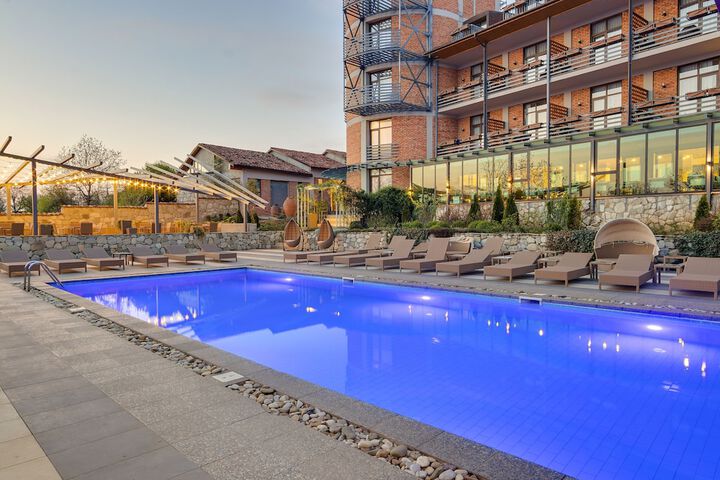 Hotel 98 of 113