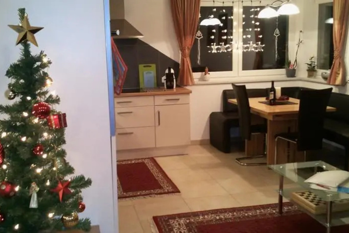 Room 3 of 21