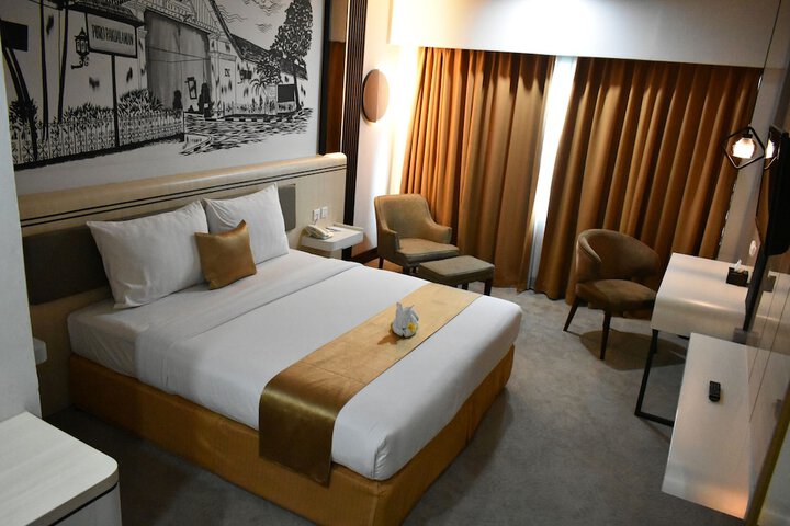 Room 25 of 82