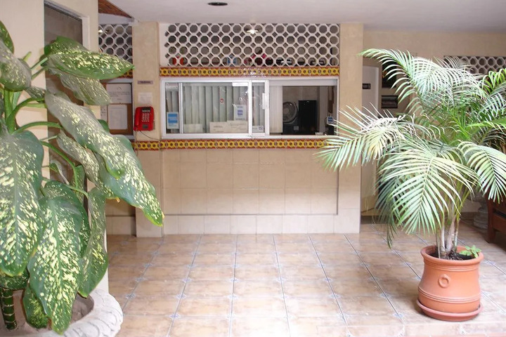 HOTEL SUITES MOCTEZUMA
