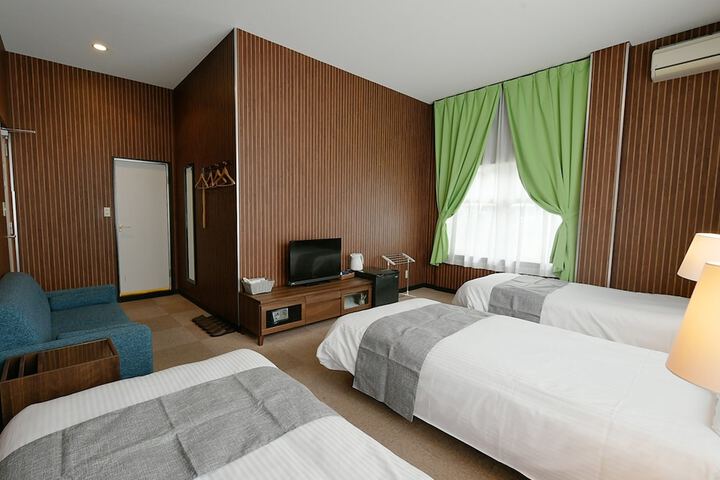 Room 10 of 69