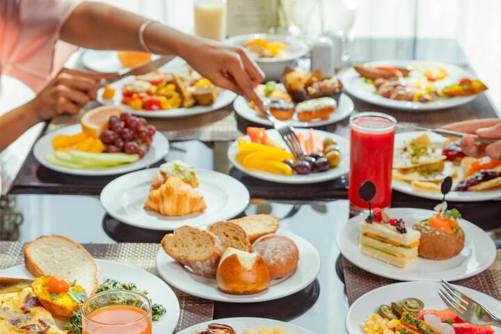 Breakfast/Coffee Service 109 of 208