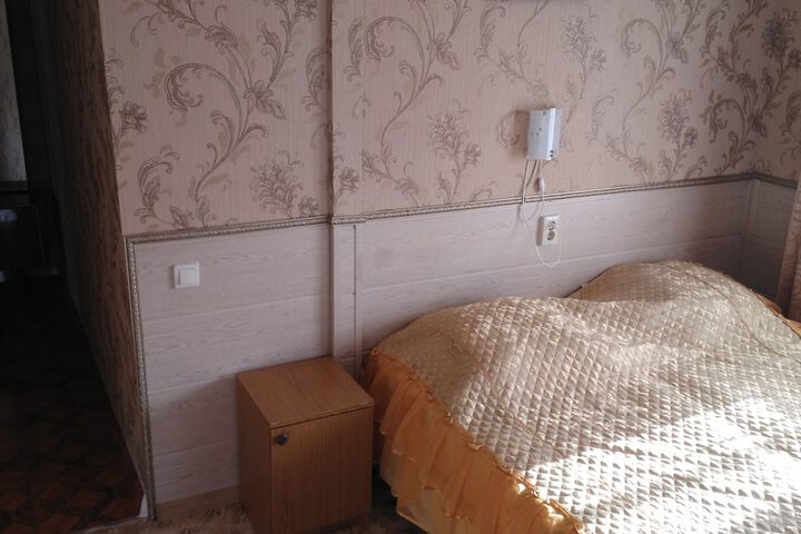 Room 5 of 26