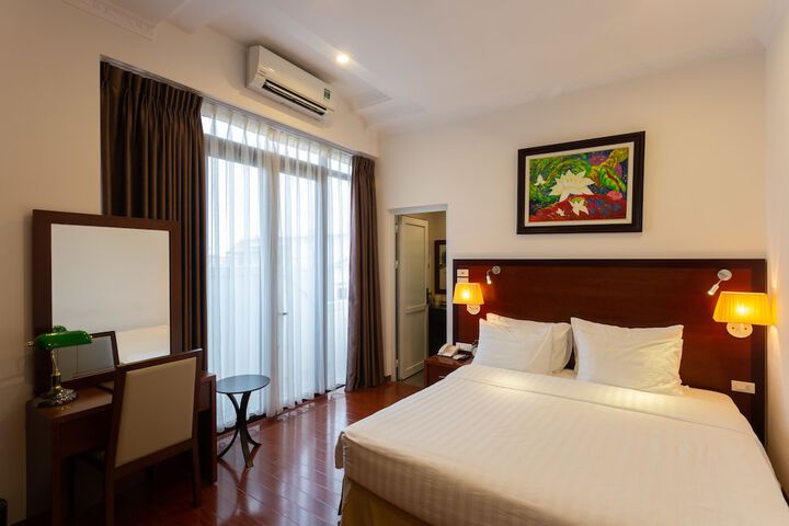 Room 19 of 49