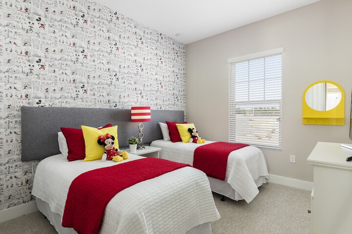 Room 120 of 426