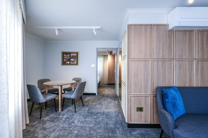 Room 32 of 301