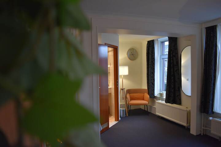 Room 19 of 88