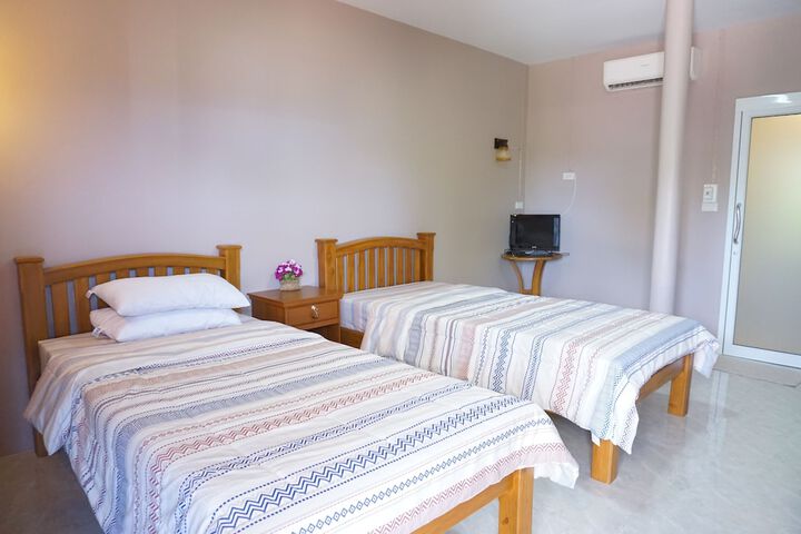 Room 4 of 41