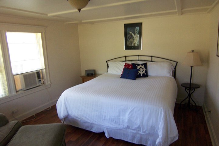 Room 17 of 100