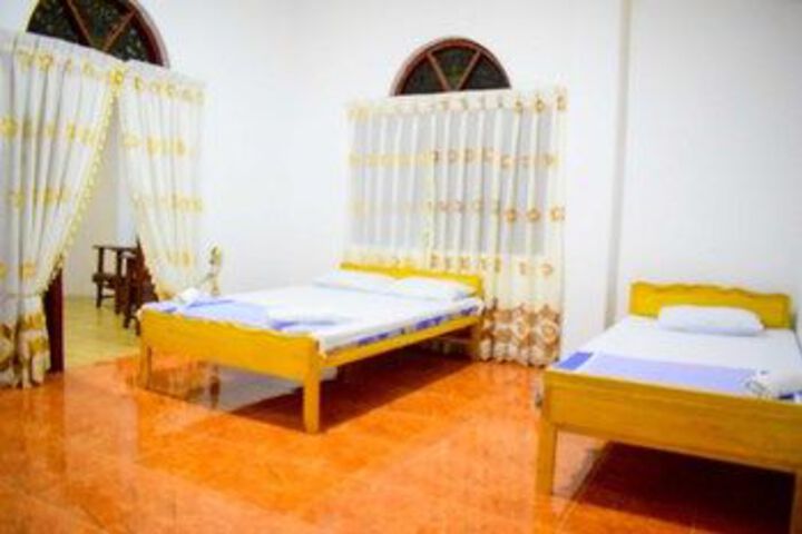 Room 38 of 49