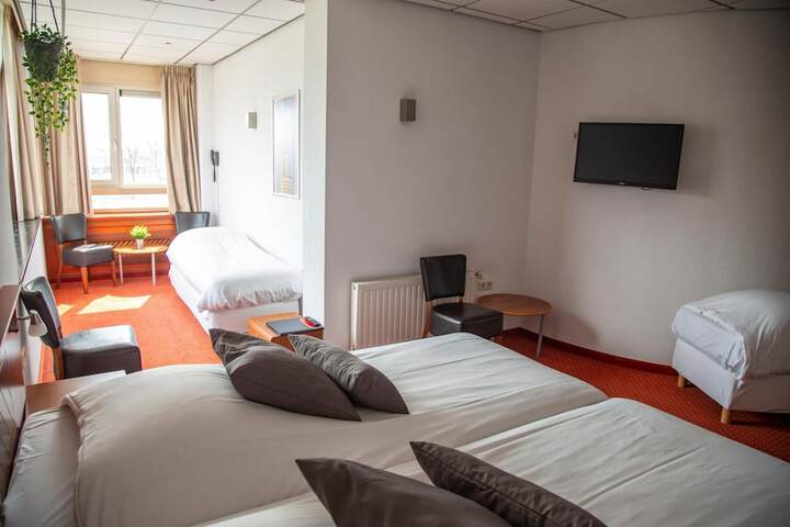 Room 15 of 67