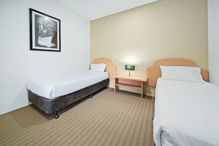 Room 25 of 120