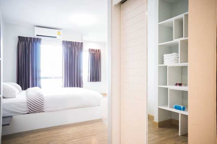 Room 10 of 36
