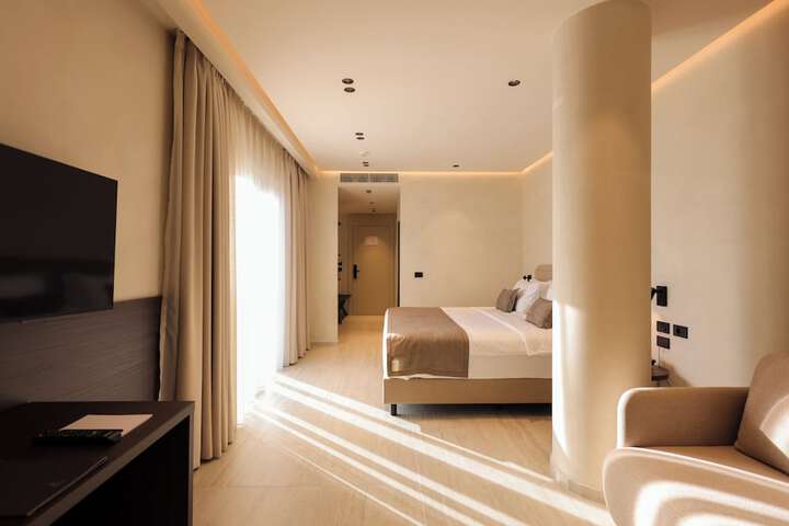 Room 31 of 63
