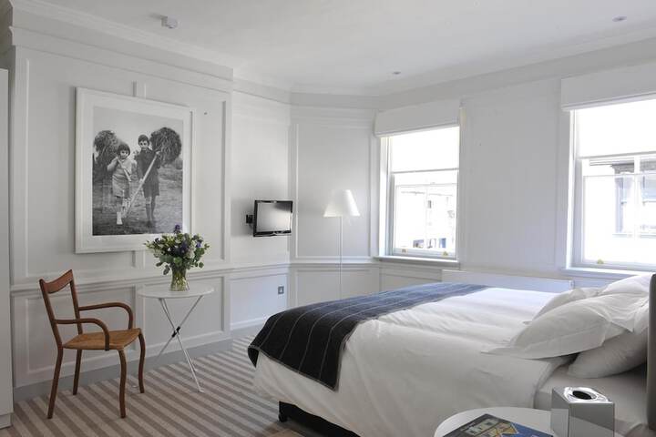 Room 15 of 61