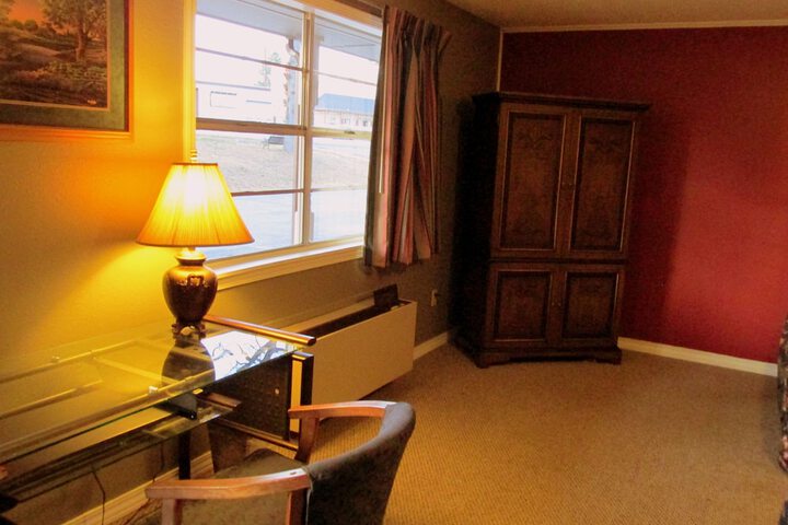 Room 12 of 219