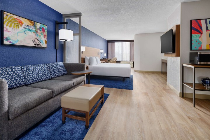 Room 15 of 44