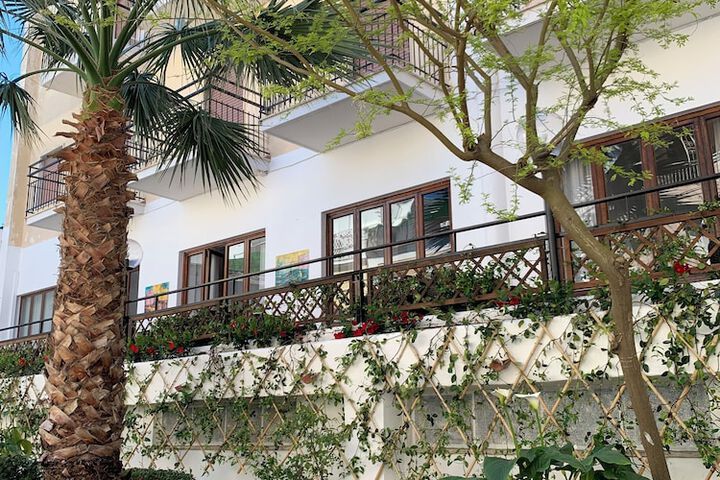 Hotel Exterior 19 of 28