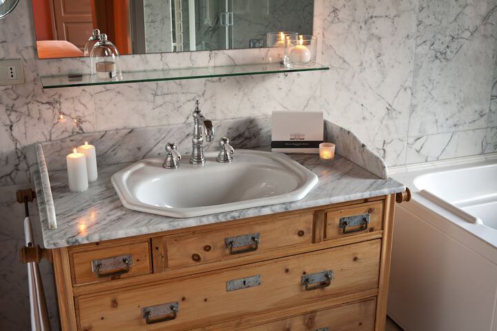 Bathroom Vanities