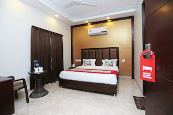 HOTEL WOW