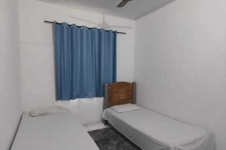 Room 25 of 31