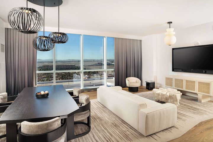 Room 54 of 148