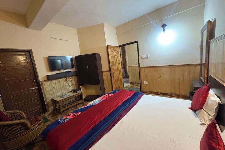 Room 5 of 40