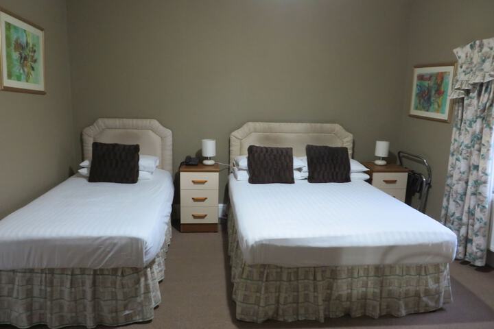 Room 34 of 74