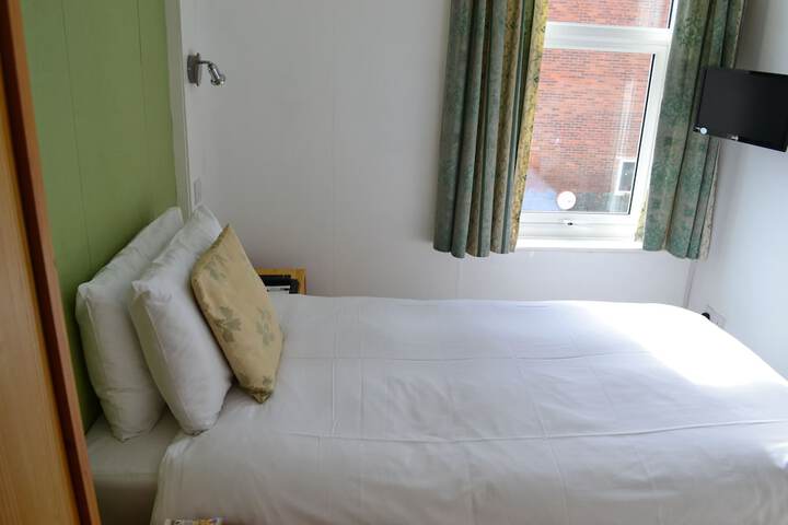 Room 9 of 59