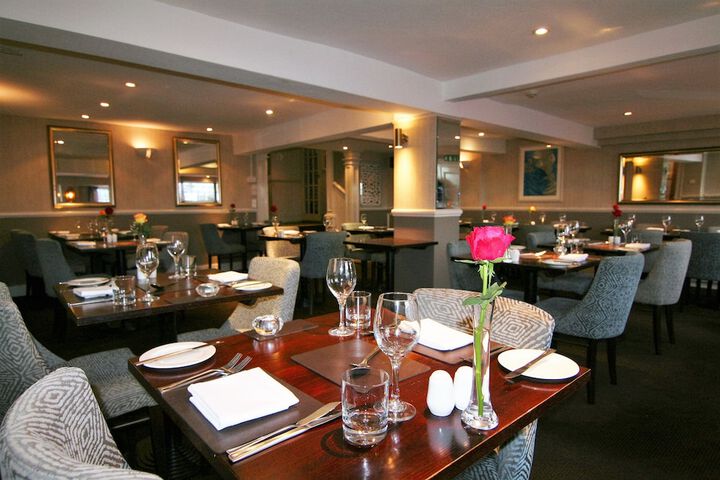 Dining 66 of 72