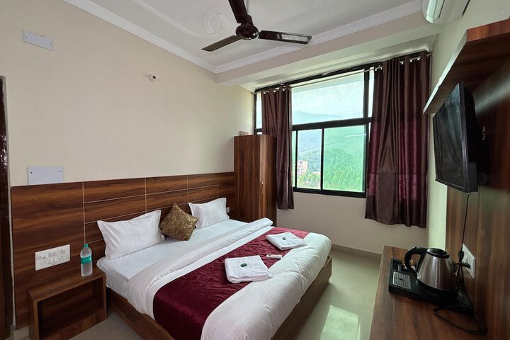 Room 17 of 26