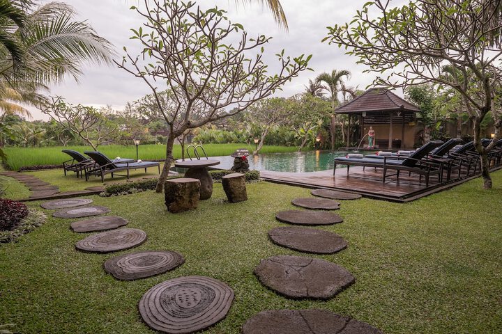 Pool 40 of 72