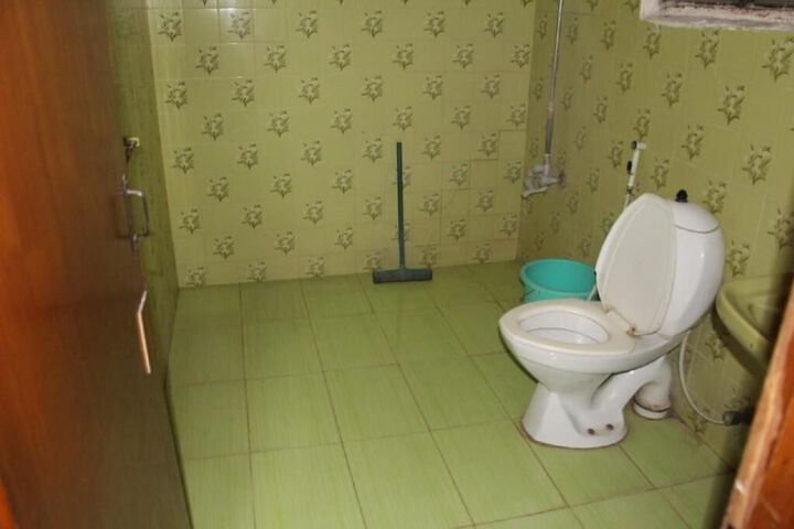 Room 2 of 20