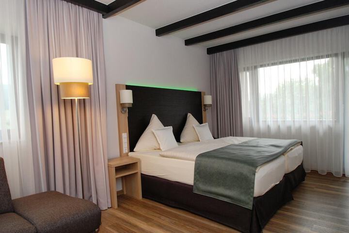 Room 8 of 41