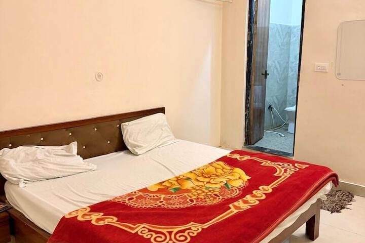 Room 21 of 32