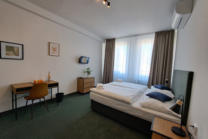 Room 22 of 51