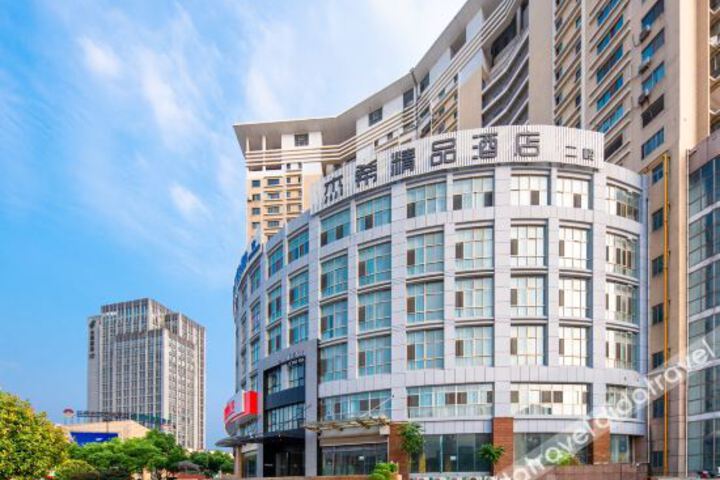 JC hotel (Yixing Yuedi)