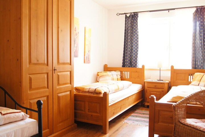 Room 29 of 86